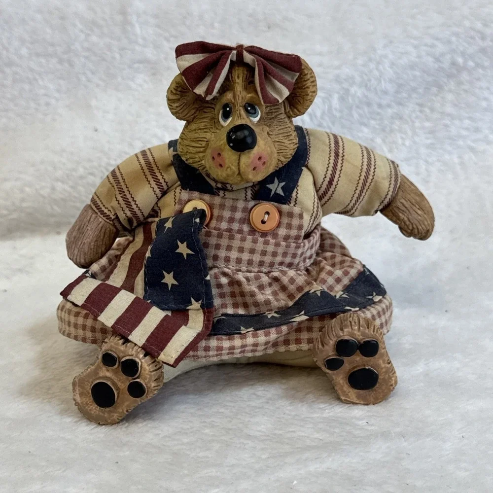 Russ Berrie Country Folks Bearsy Ross Patriotic Bear Shelf Sitter 5